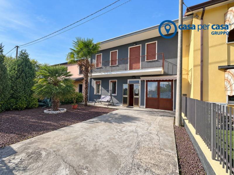 Casa Bi - Trifamiliare Bottrighe, Adria