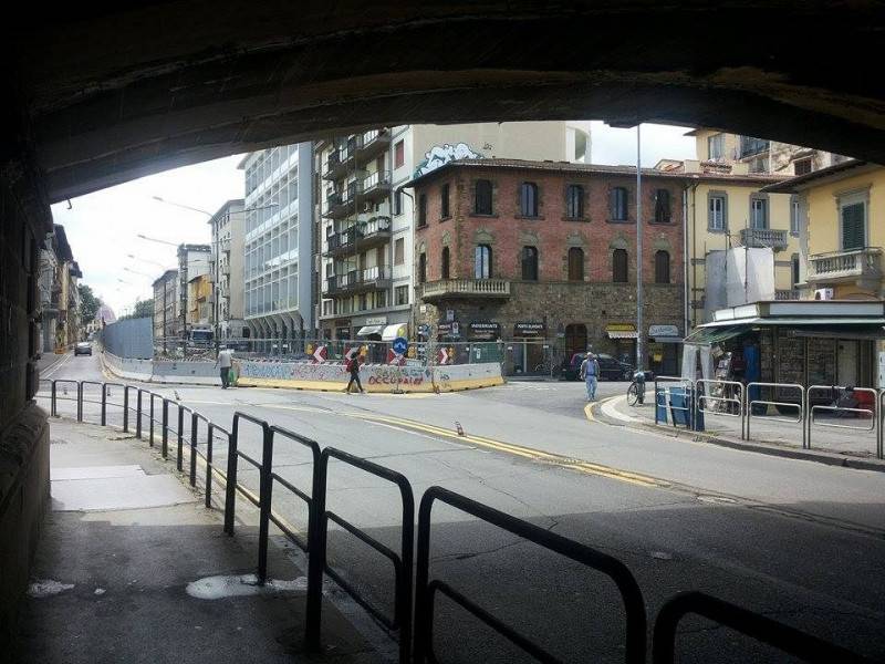 Negozio Porta al Prato / Sant'Iacopino / Statuto / Fortezza, Firenze