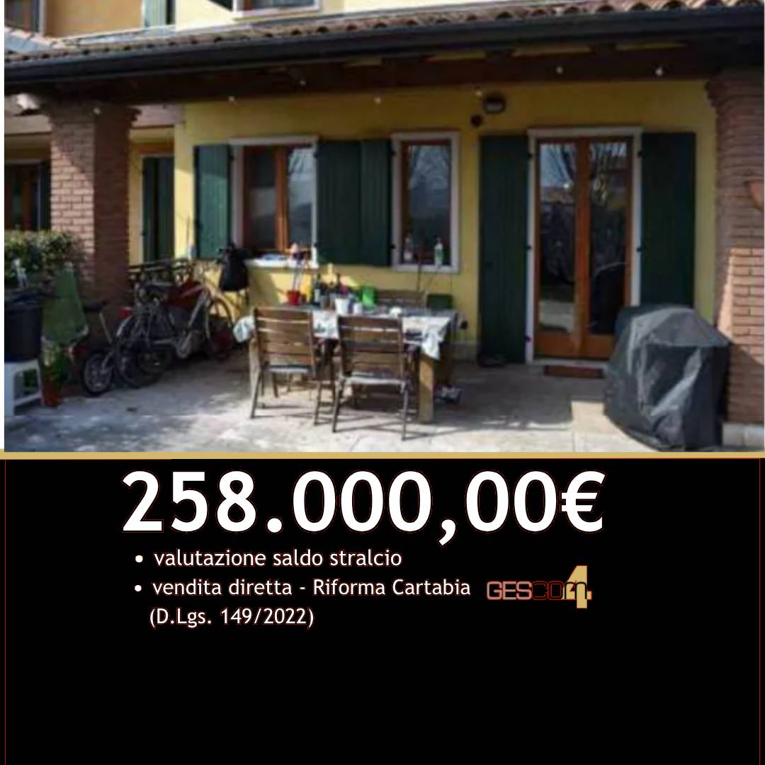 Casa indipendente Via Venticinque Aprile, Costermano sul Garda