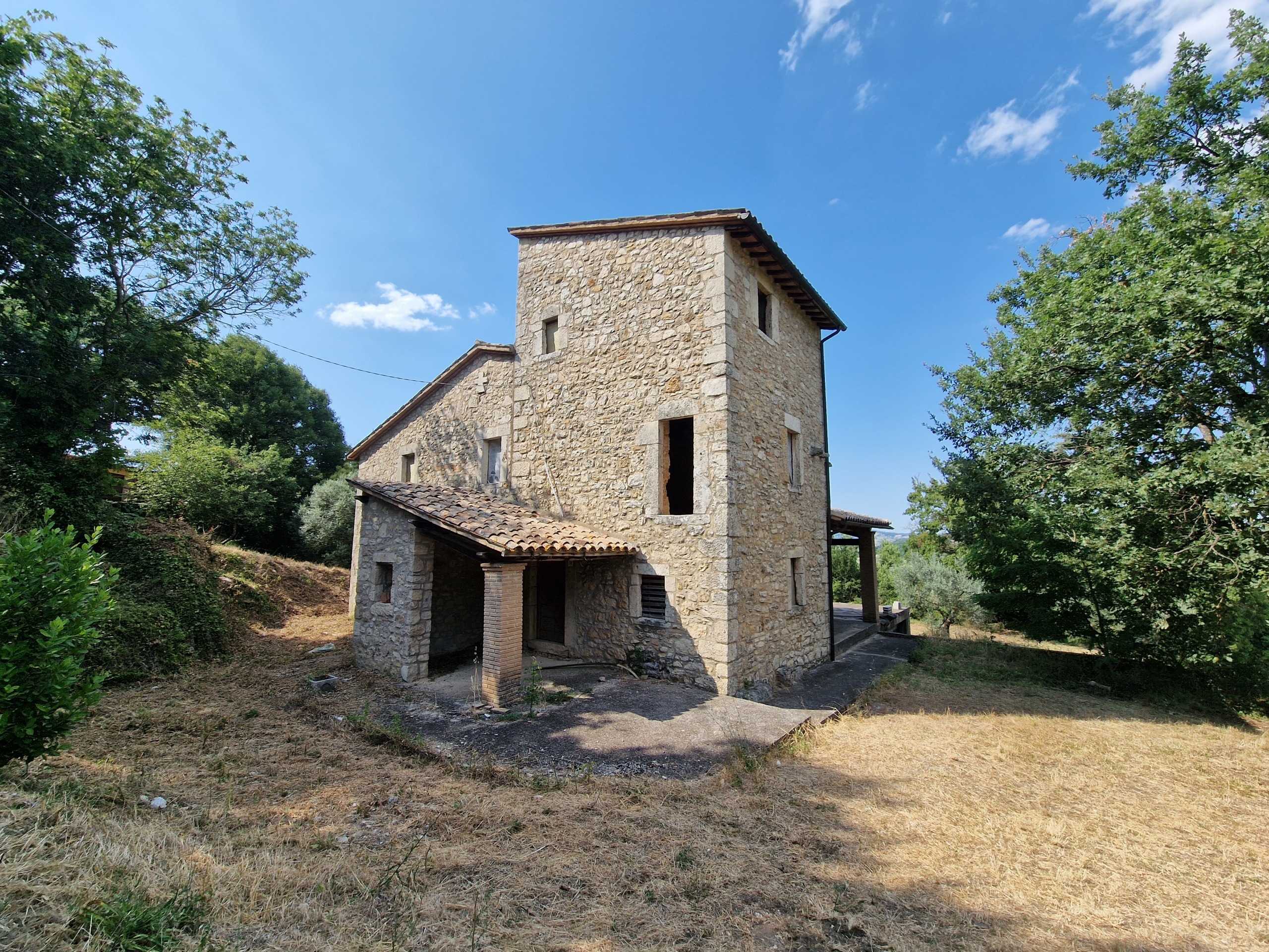 Casa indipendente Via Santa Maria, Baschi