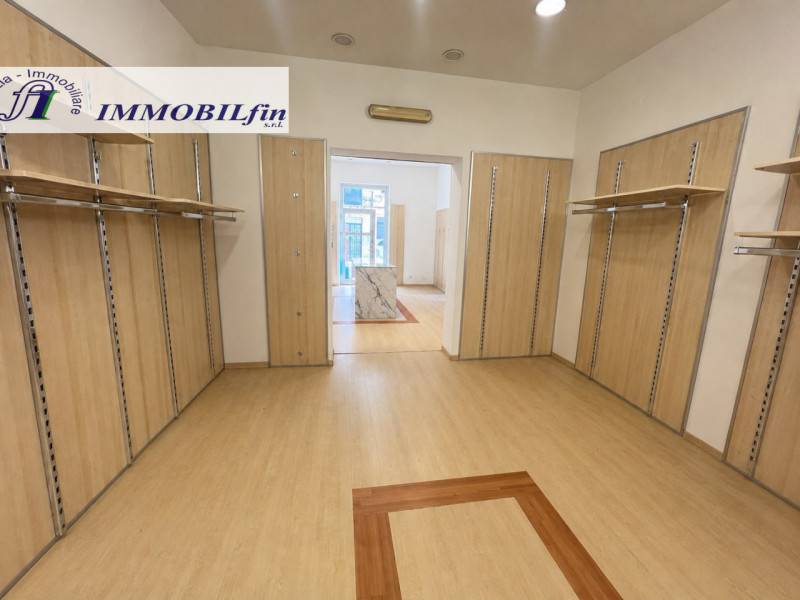 Negozio Villabate - Centro, Villabate