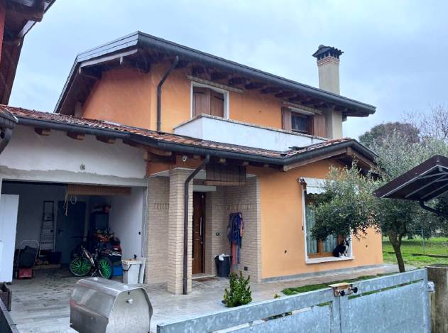 Casa indipendente Via Bassa, 5, Morsano al Tagliamento