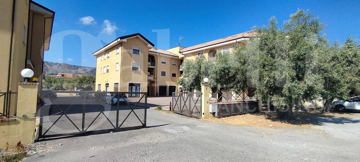 Negozio, Squillace