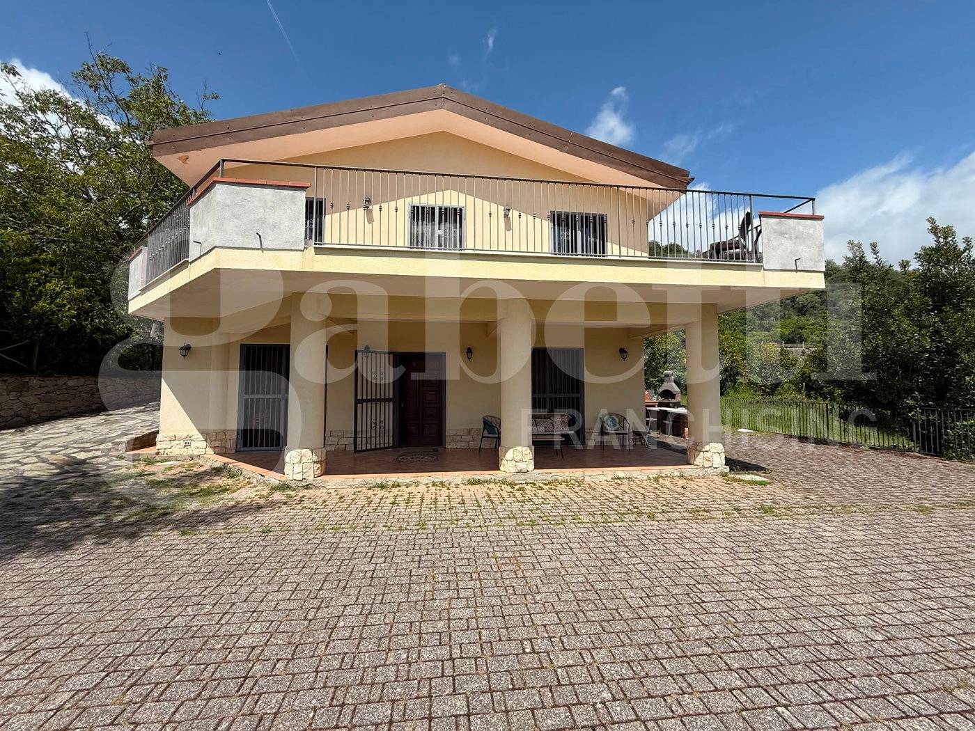 Villa Via Visconte Ruffo, Francavilla di Sicilia