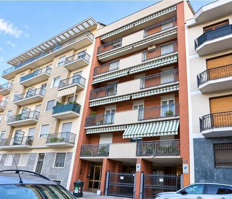 Appartamento Via La Thuile, Torino