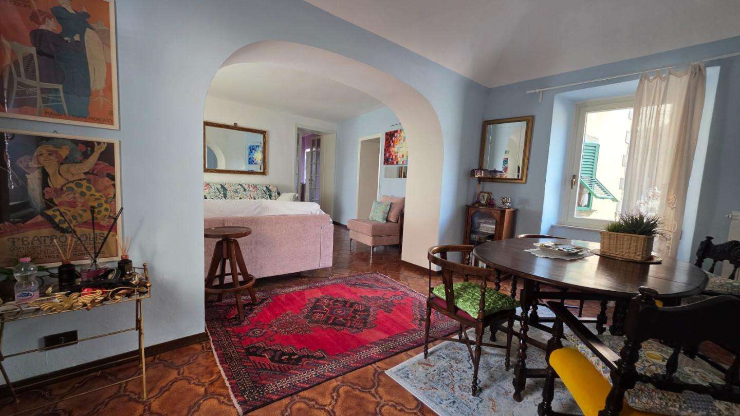 Appartamento Piazza dell 'Arcipretura,  1, Castel del Piano