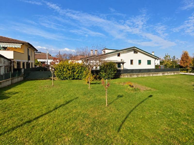 Altro, Carmignano di Brenta