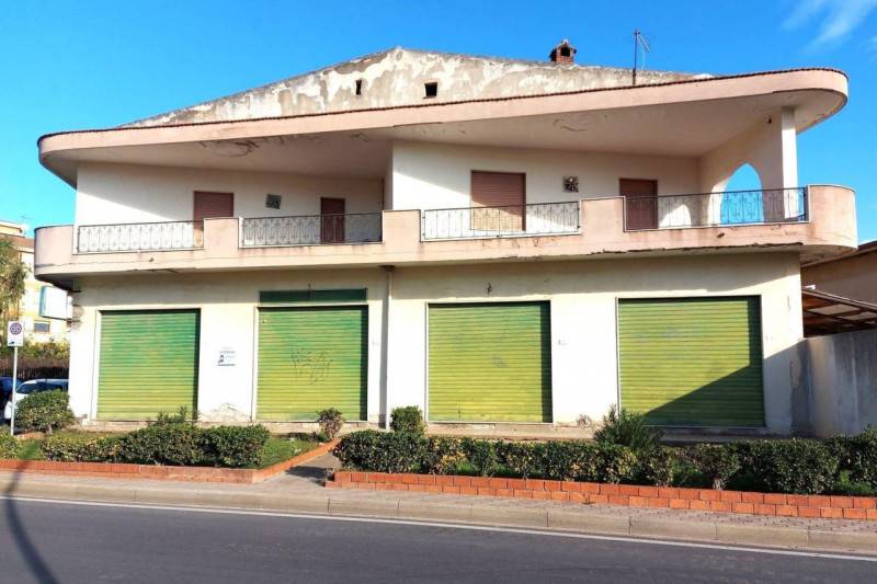 Negozio Via Arrigo Boito, Capoterra