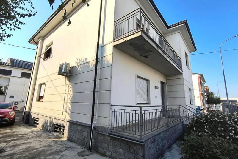 Palazzo - Stabile Via Antonio Morenghi, 6, Piacenza