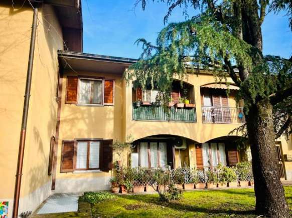 Appartamento Via C. Mozzi,  2, Fara Gera d'Adda