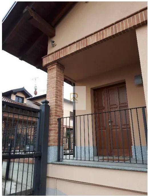Casa indipendente Castelrosso, Chivasso