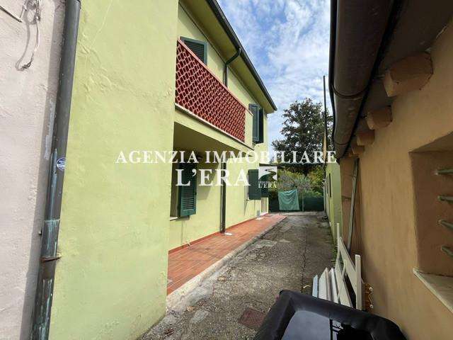 Porzione di casa, Pontedera