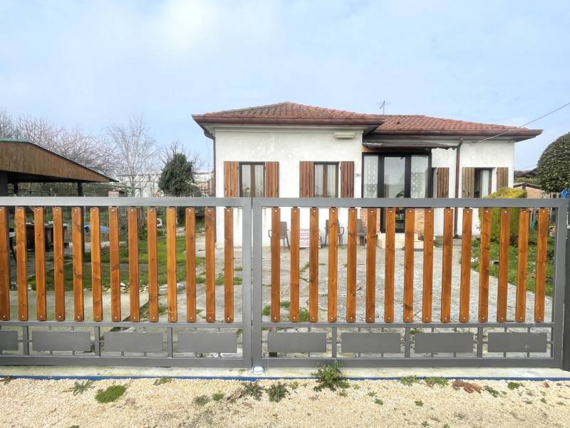 Casa indipendente Via Roma, 271, Pontelongo