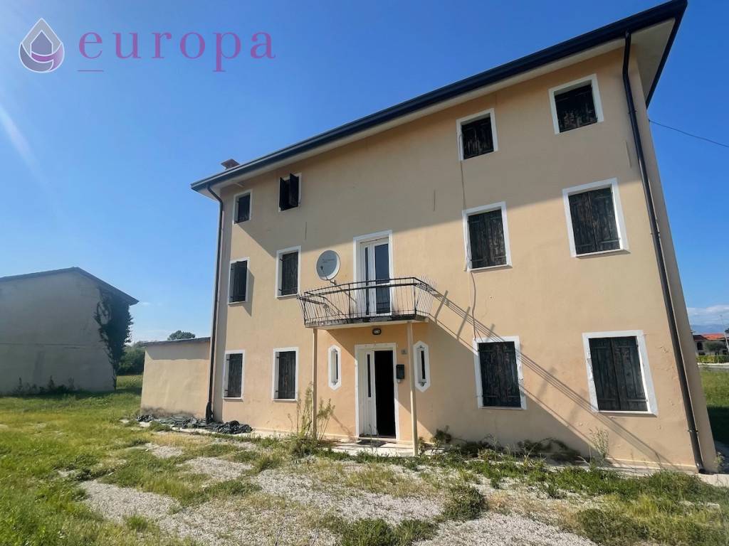 Rustico Via Visinale Centro, 46, Pasiano di Pordenone