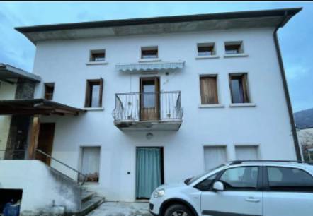Casa indipendente Viale Italia, Segusino