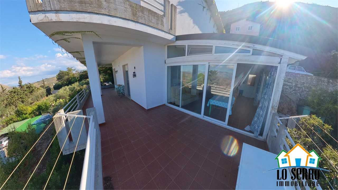 Villa Via Filippo Evola, Alcamo