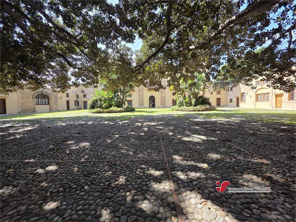 Villa VIA ENRICO CALANDRA, Palermo