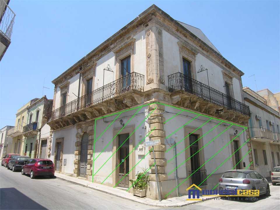 Casa indipendente via Solferino, Pachino