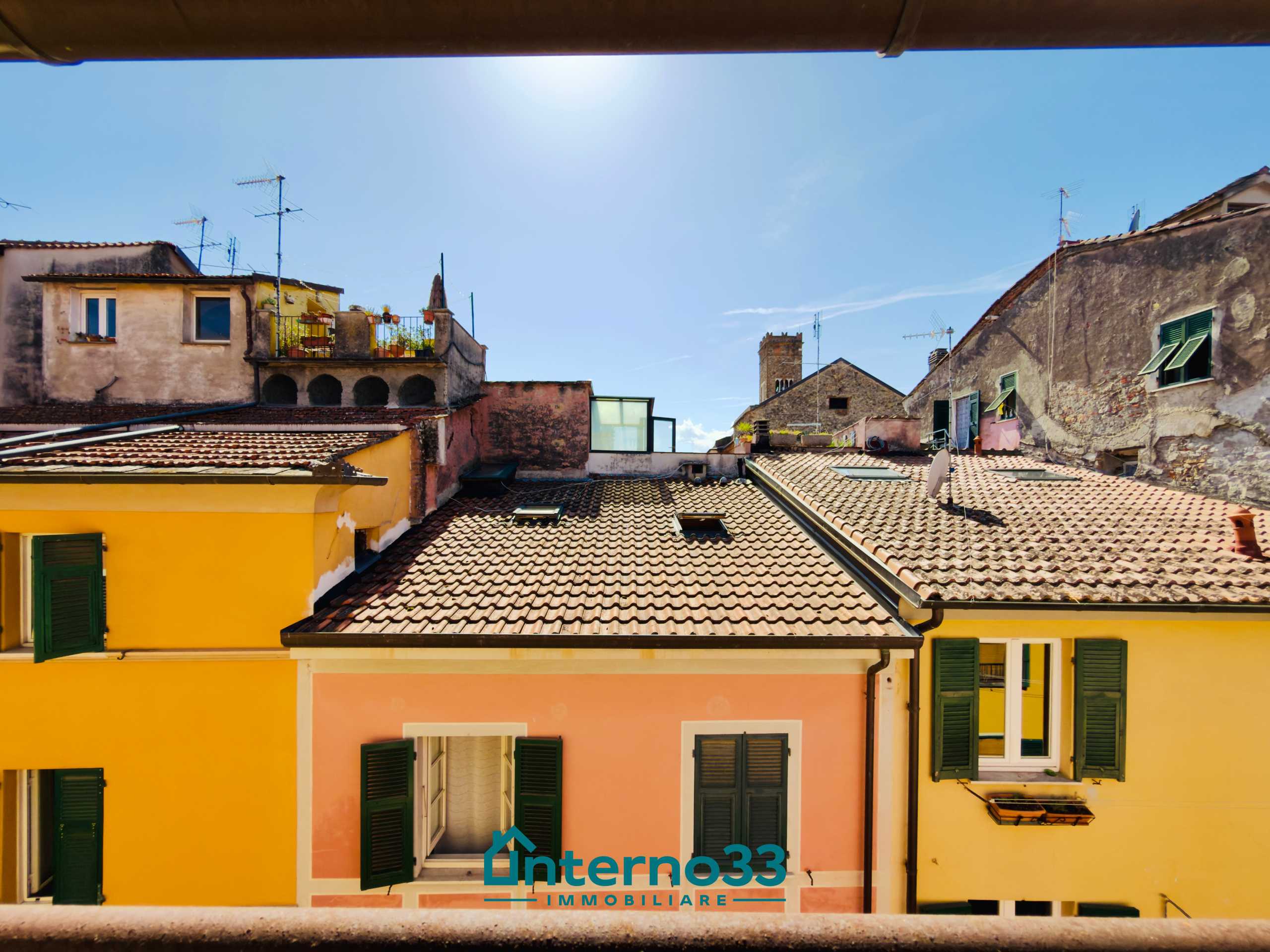 Porzione di casa Via Domenico Fiasella, Sarzana