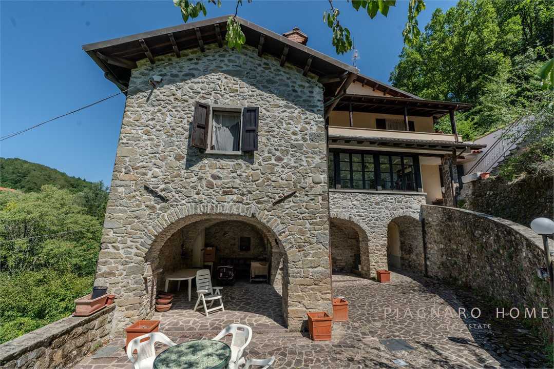 Casale, Pontremoli