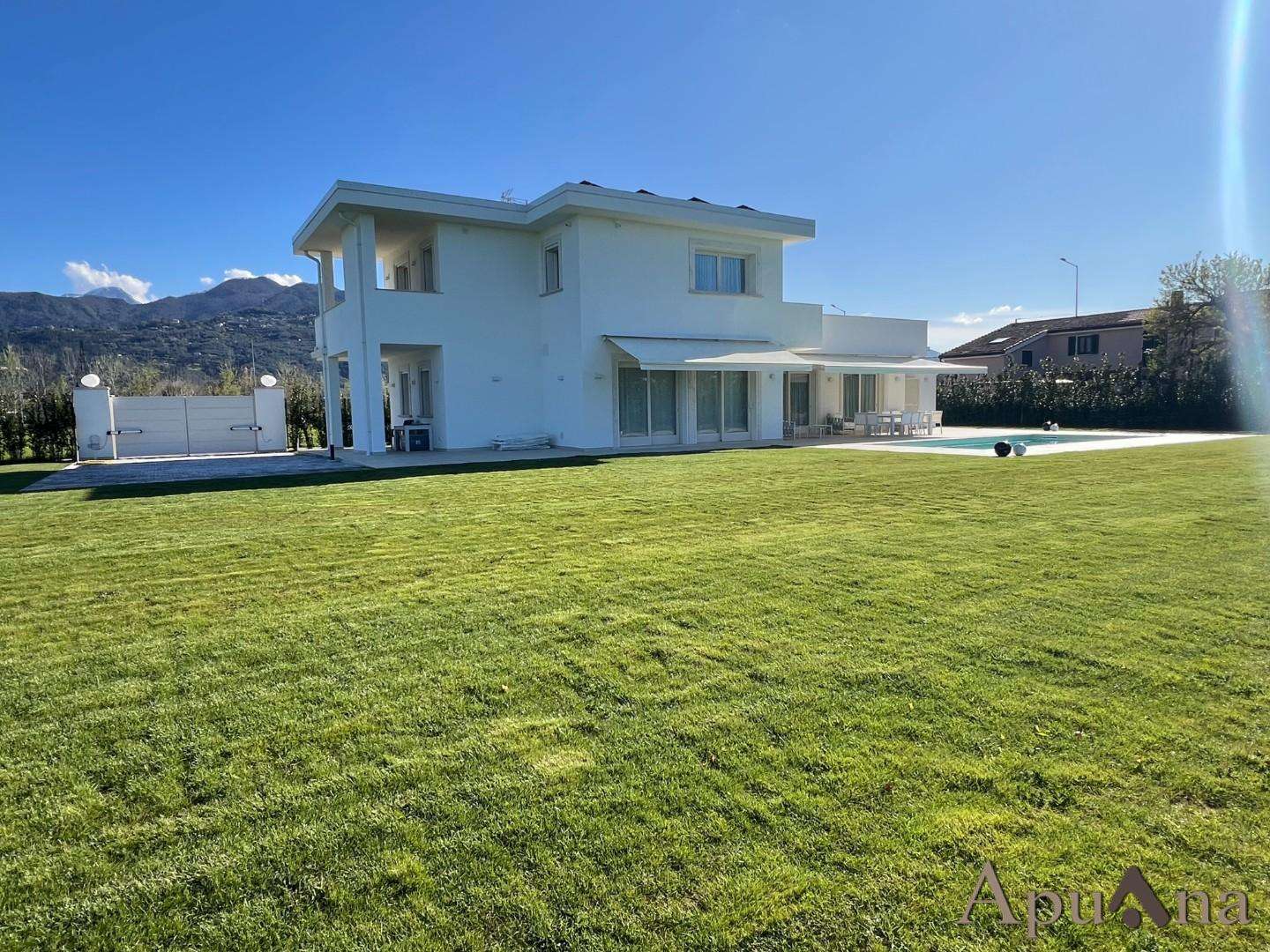 Villa Via Vaiana,  91, Pietrasanta