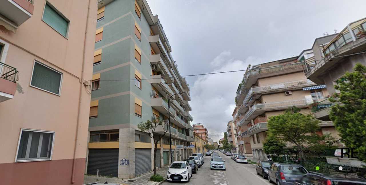 Locale commerciale VIA RAFFAELLO SANZIO, Pescara