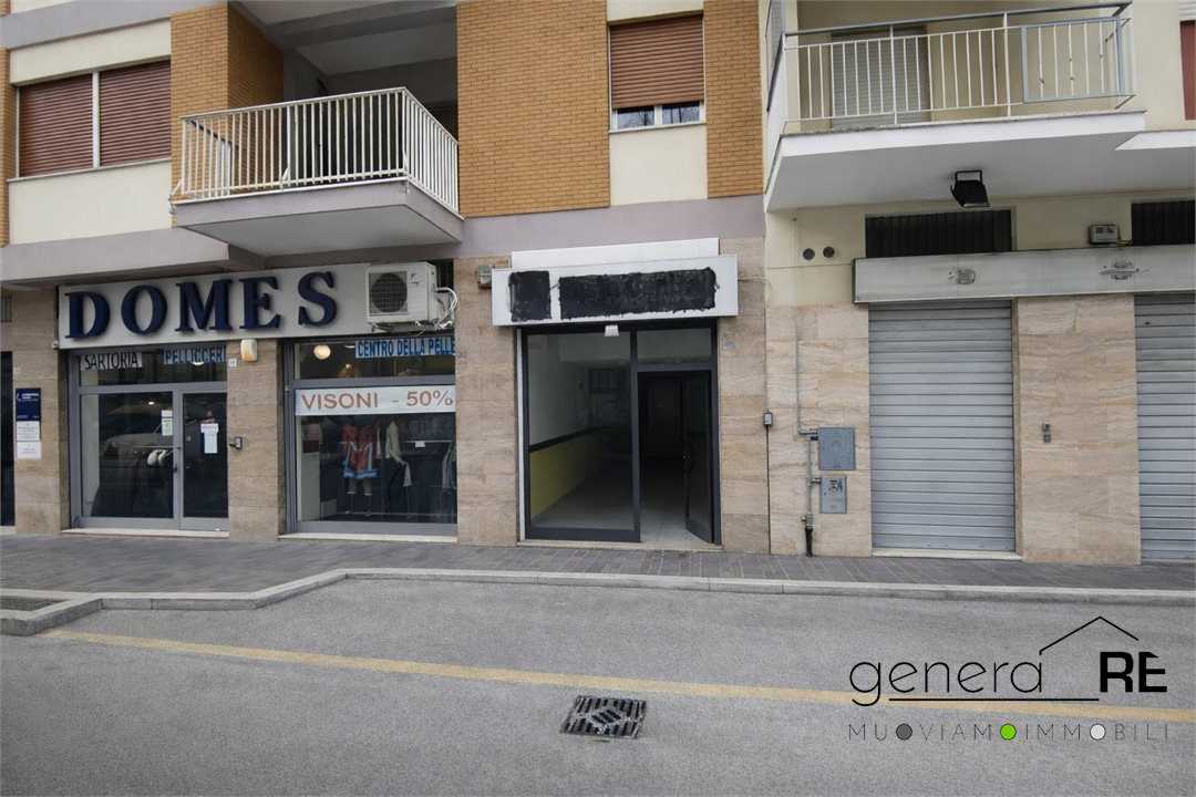 Locale commerciale VIA DEL CONCILIO, Pescara
