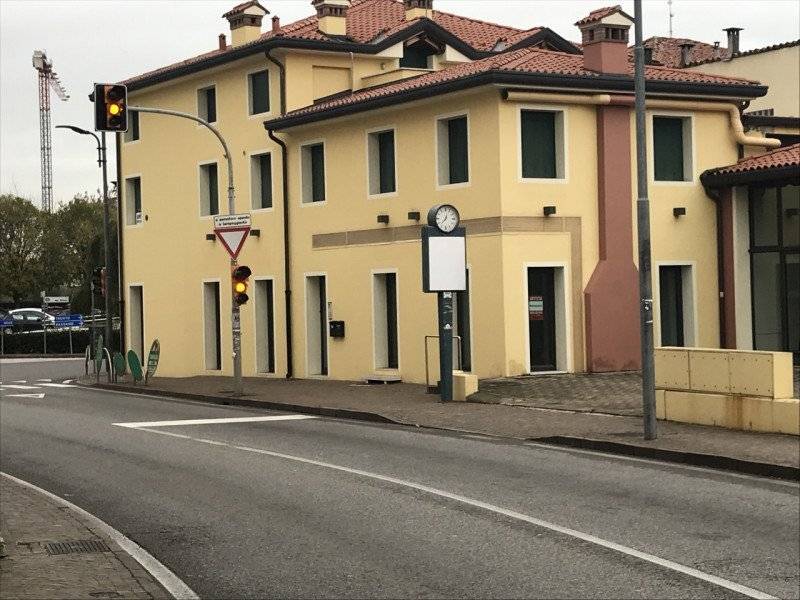 Negozio Rosà - Centro, Rosà