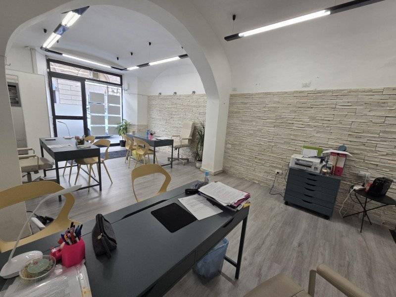 Negozio Centro, Savona