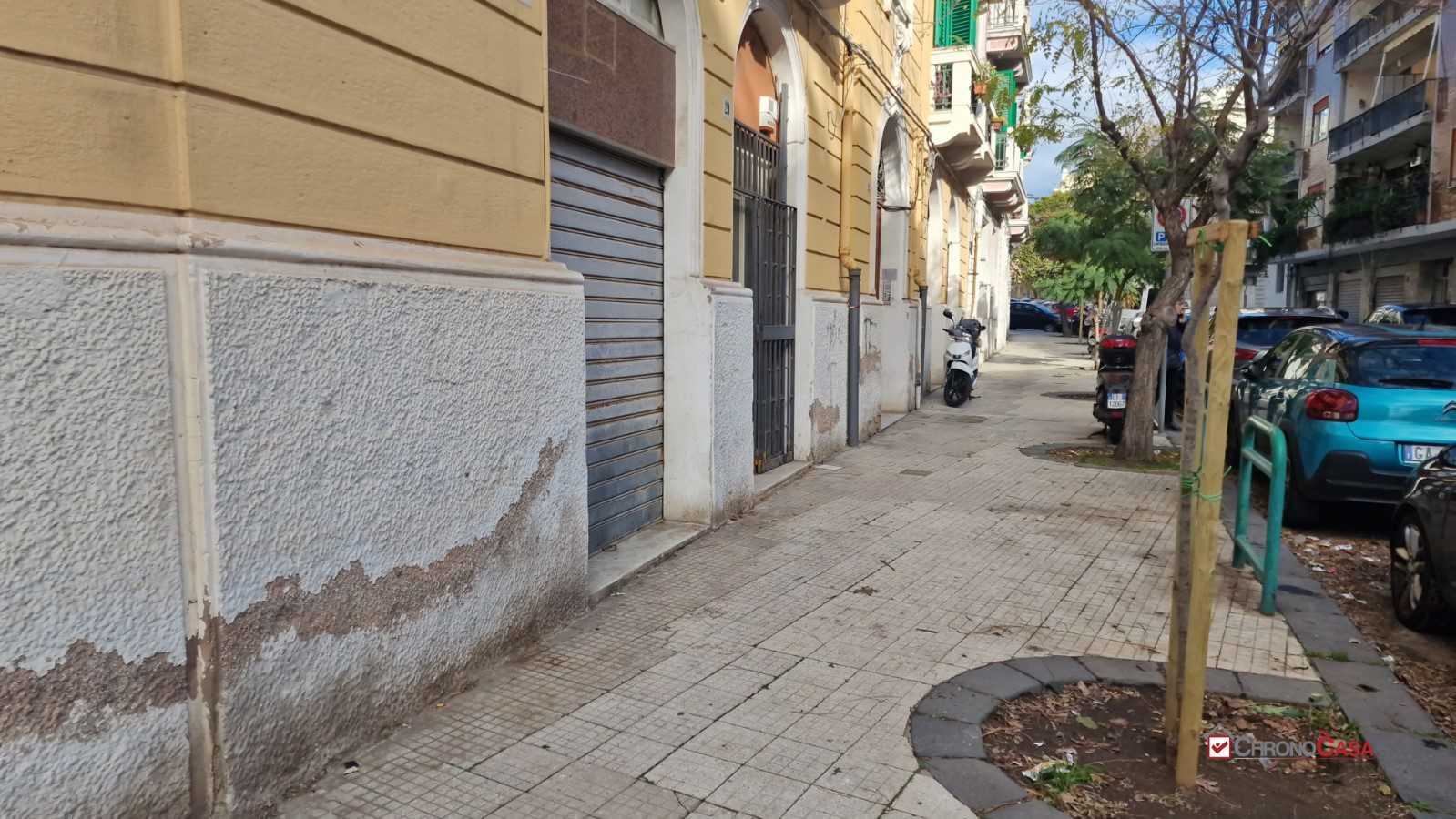 Locale commerciale Via Placida, Messina