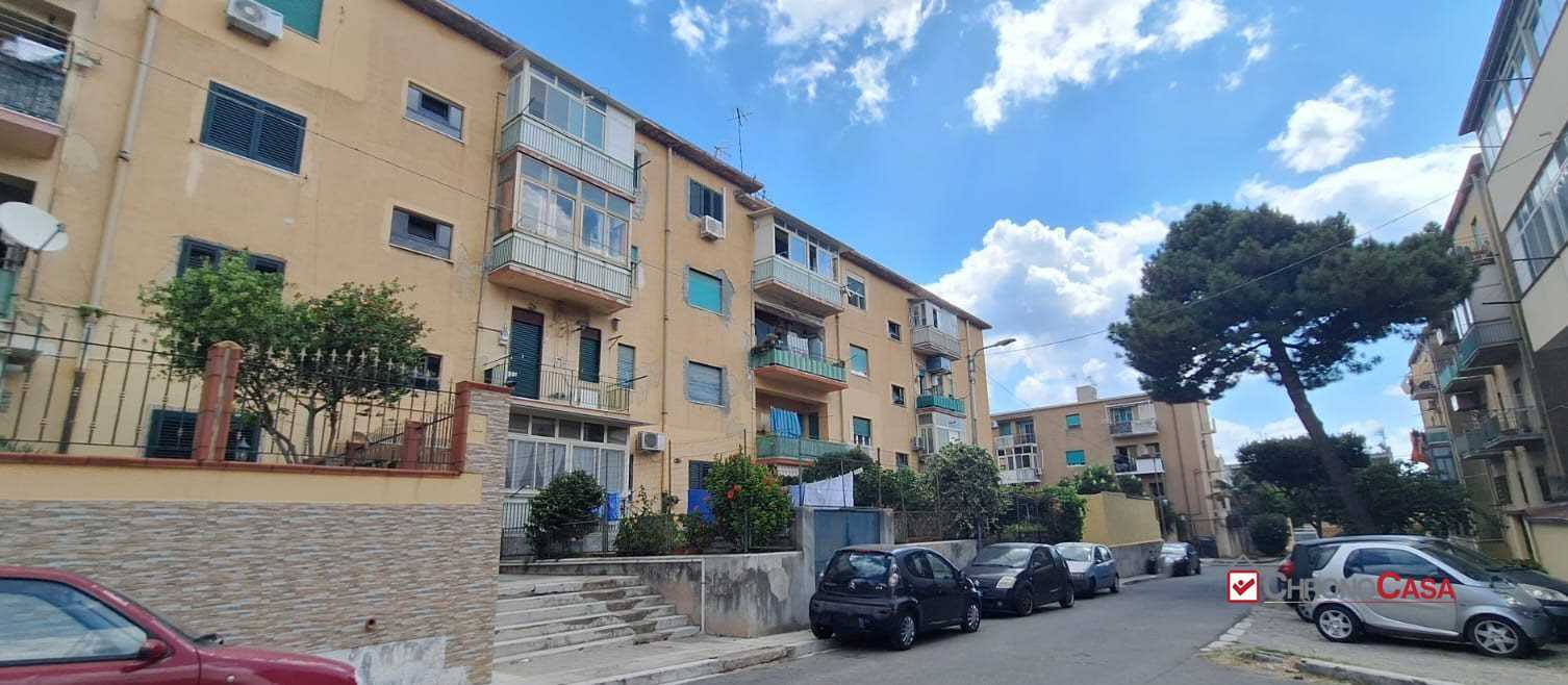 Appartamento via di anfuso, Messina