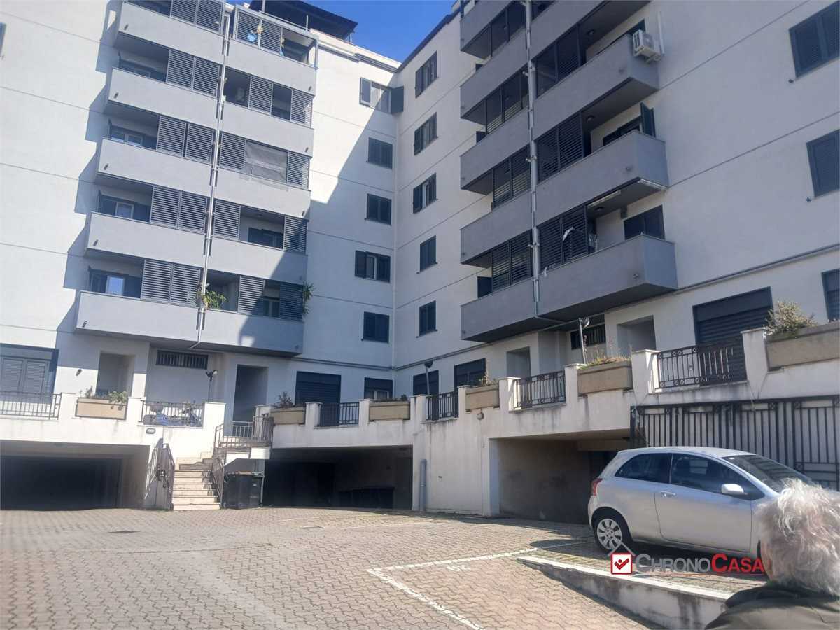 Locale commerciale Viale Annunziata, Messina