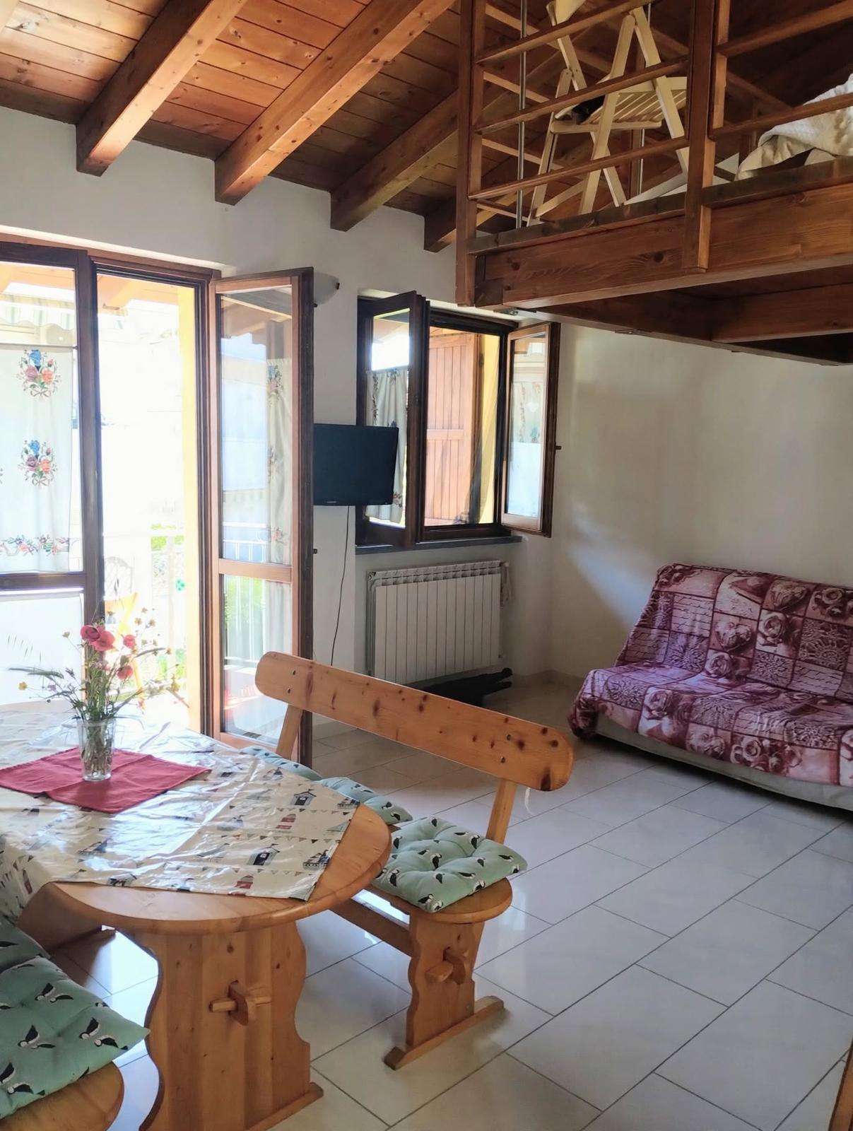 Porzione di casa Via S. Leonardo,, Massa