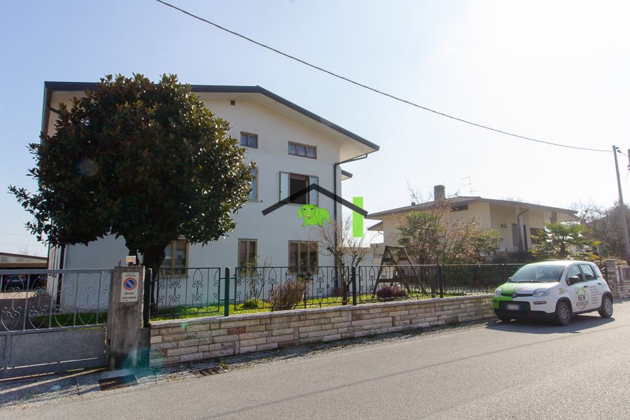 Appartamento Via Pontebba, Maniago