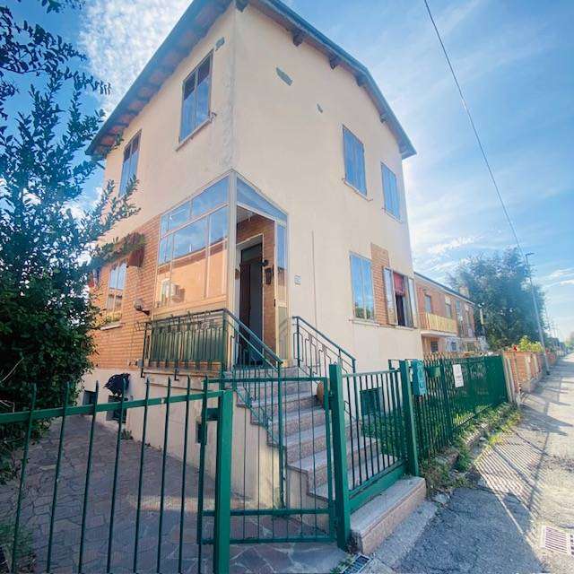 Casa indipendente Via Zola 127, Ferrara