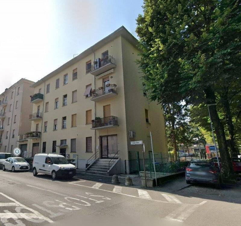 In camera singola Via Benedetto Bacchini, 1, Parma