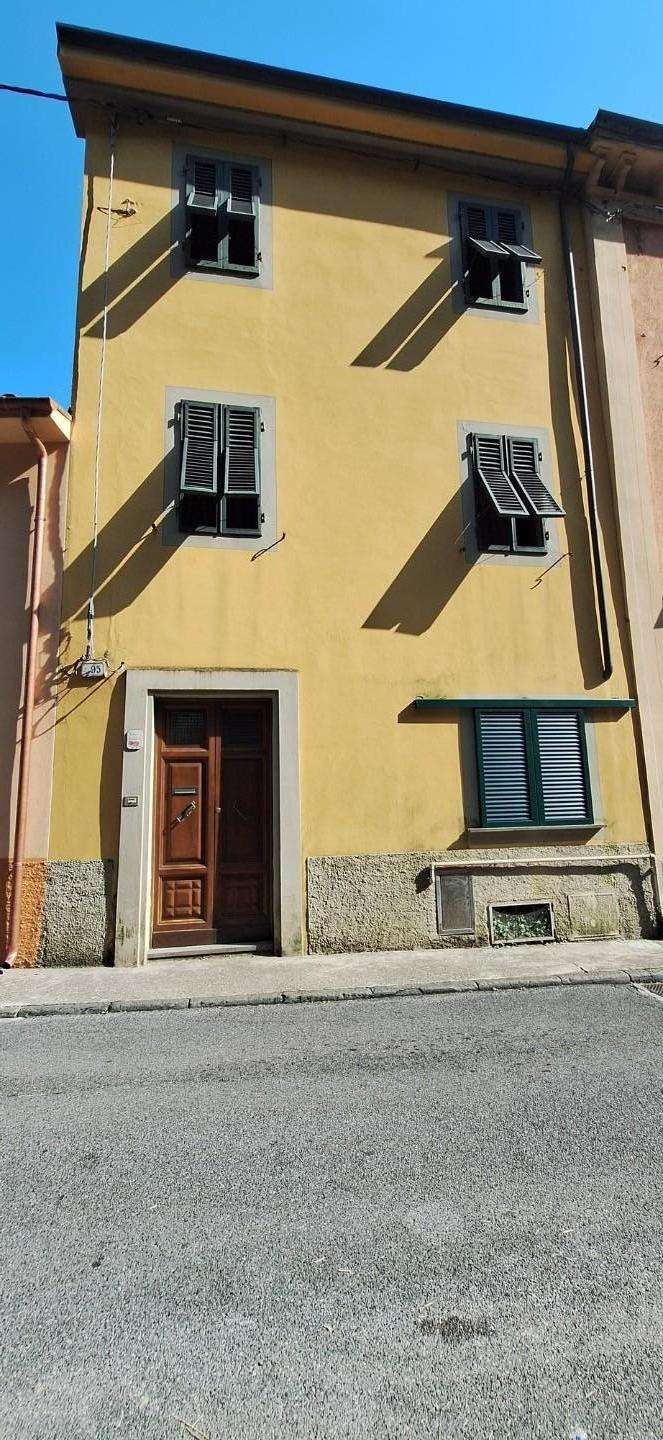 Palazzo - Stabile Diecimo LU,, Borgo a Mozzano