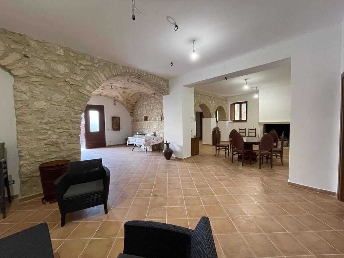 Casa indipendente Via Pietrangeli, Prata d'Ansidonia