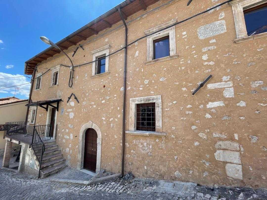 Appartamento Via Corte, Barisciano