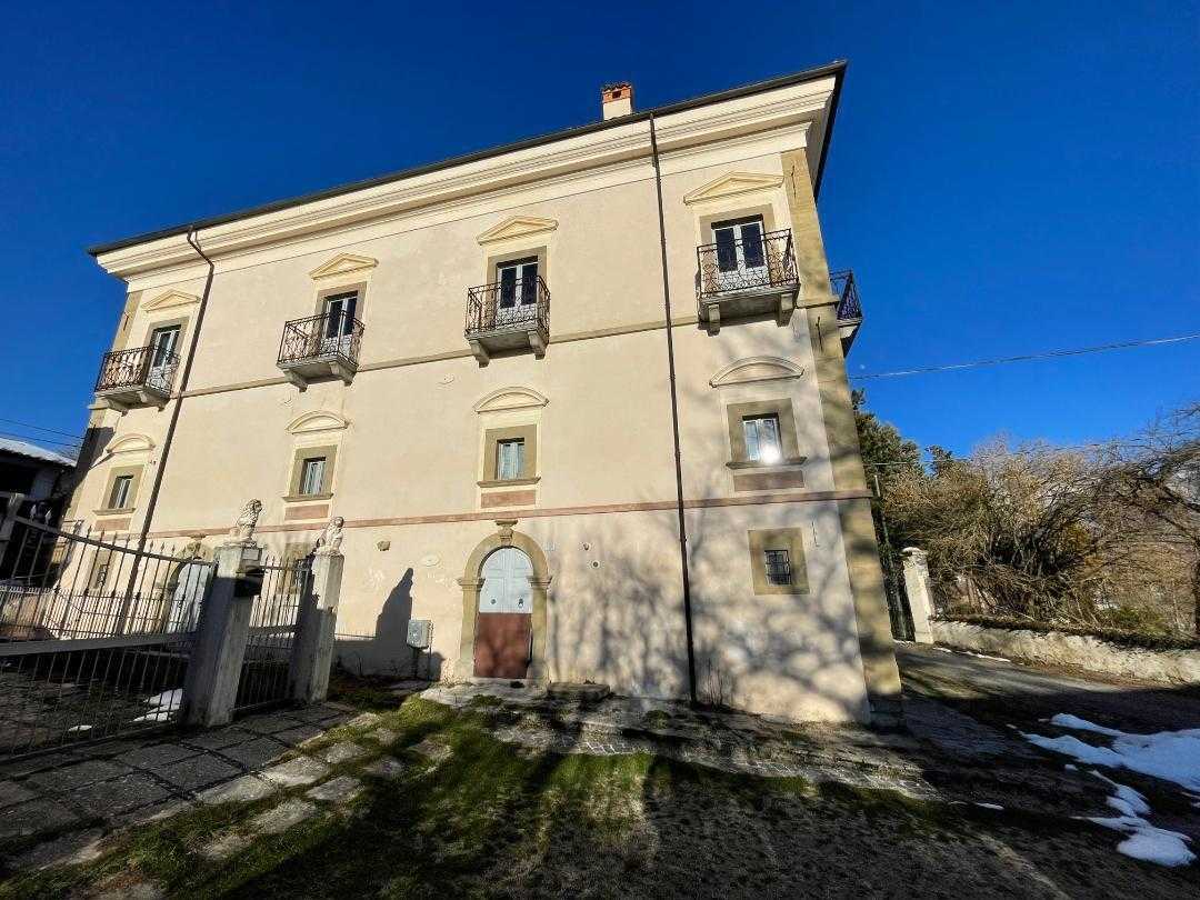 Casa indipendente Via Pago, Capitignano