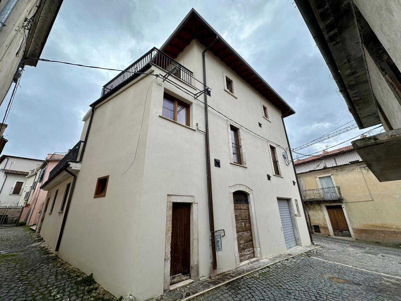 Casa indipendente Via Colle, San Demetrio ne' Vestini