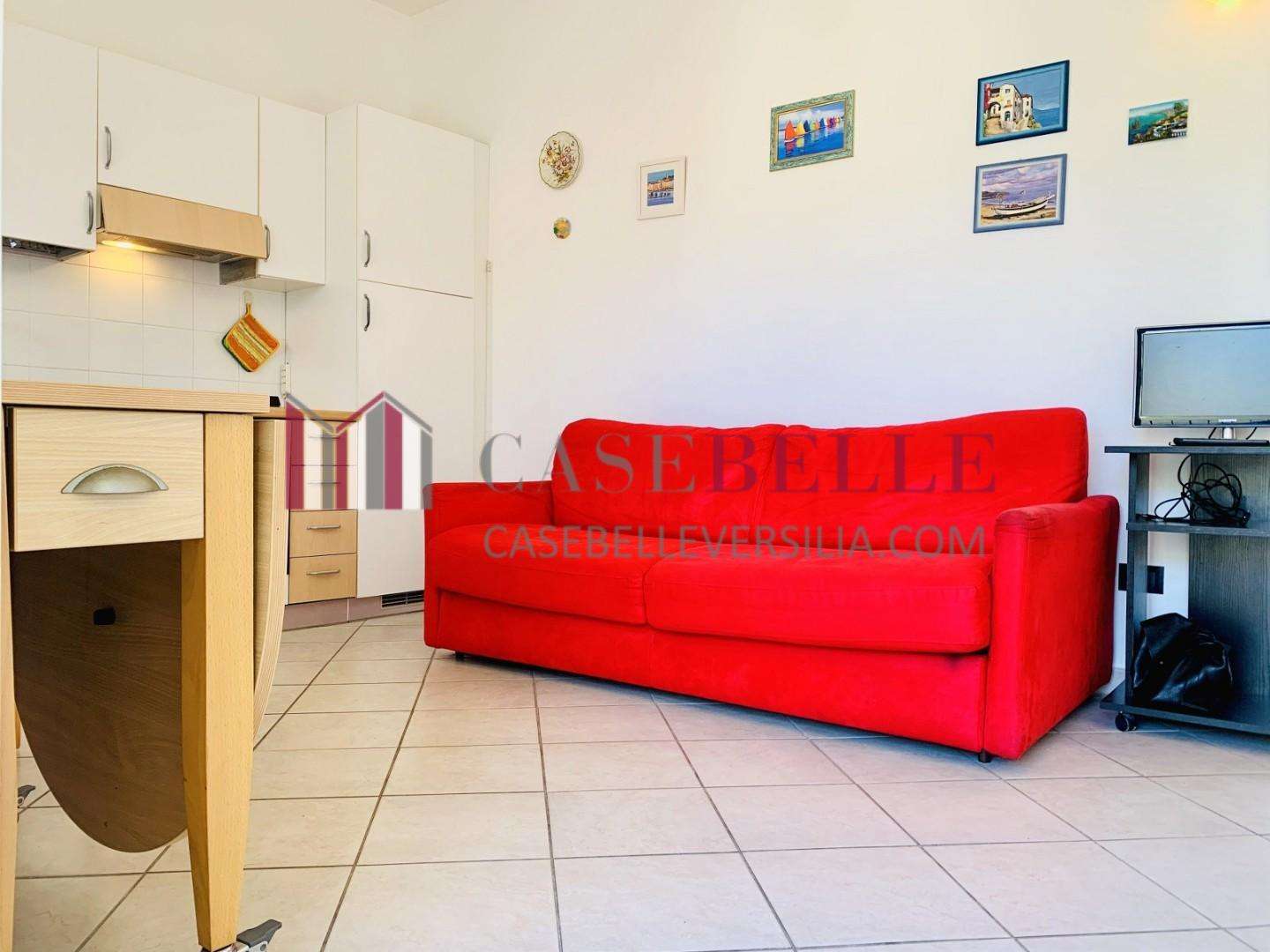 Appartamento Via U. Foscolo,  11, Camaiore