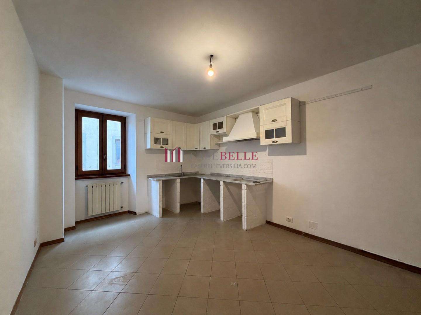 Appartamento Via Vittorio Emanuele,, Camaiore