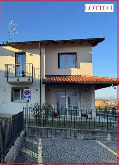 Casa Bi - Trifamiliare Pozzo, San Giovanni Lupatoto