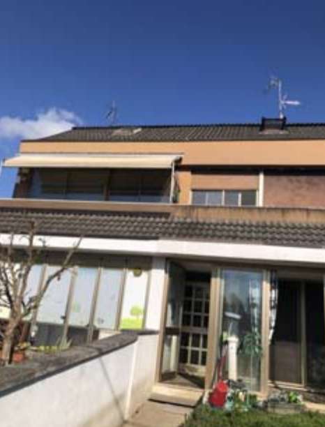 Villetta a schiera Viale Alcide de Gasperi,  71, Motta Visconti