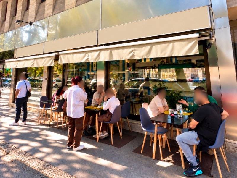 Attività  commerciale Montenero, Milano