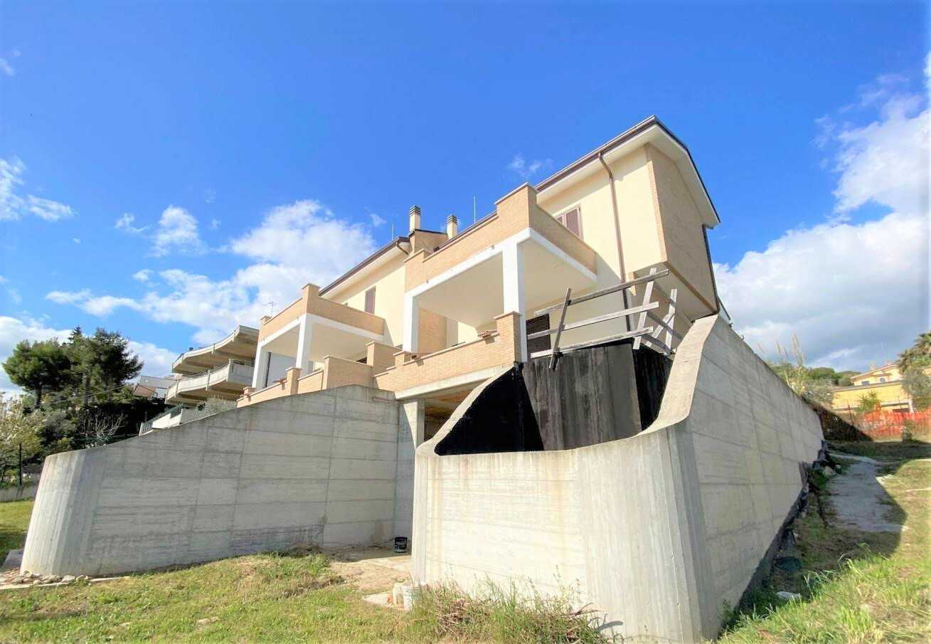  - foto 11