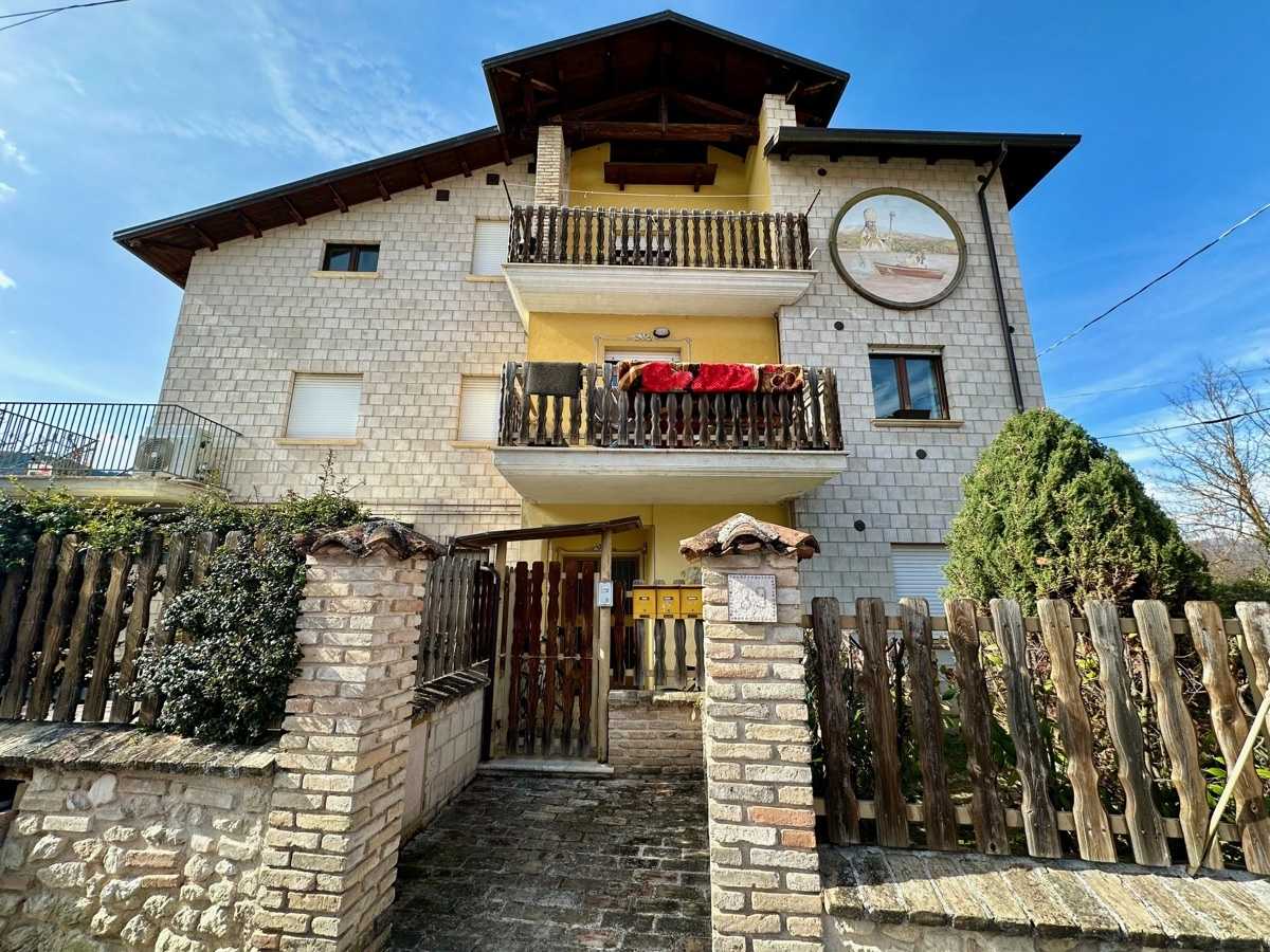 Appartamento Via del Lago, L'Aquila