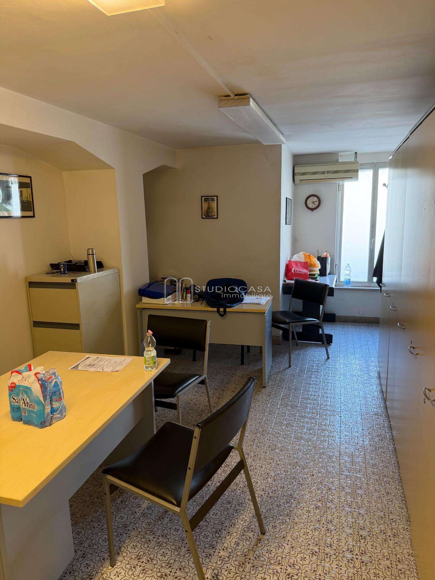 Ufficio Via Giovanni Pascoli,, Pisa
