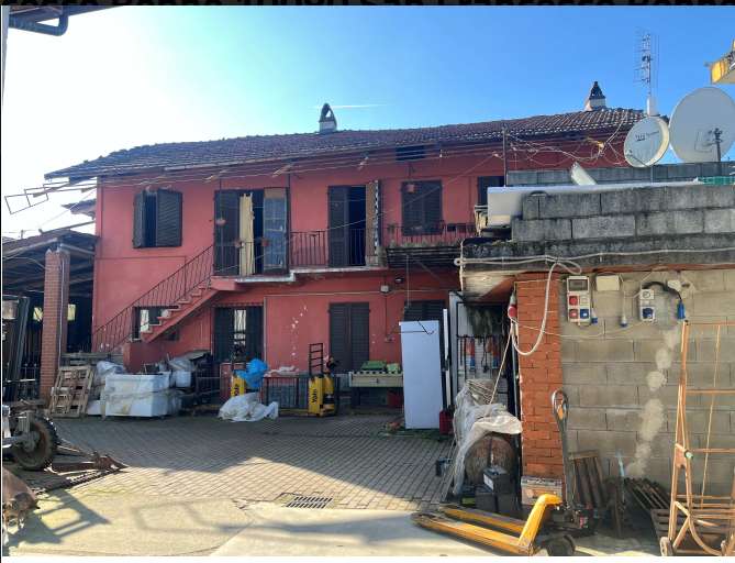 Porzione di casa Frazione S. Francesco Benne,  2, Ivrea
